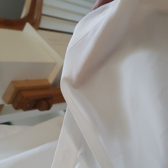 NYDJ. WHITE BLOUSE NWT - Picture 6 of 6